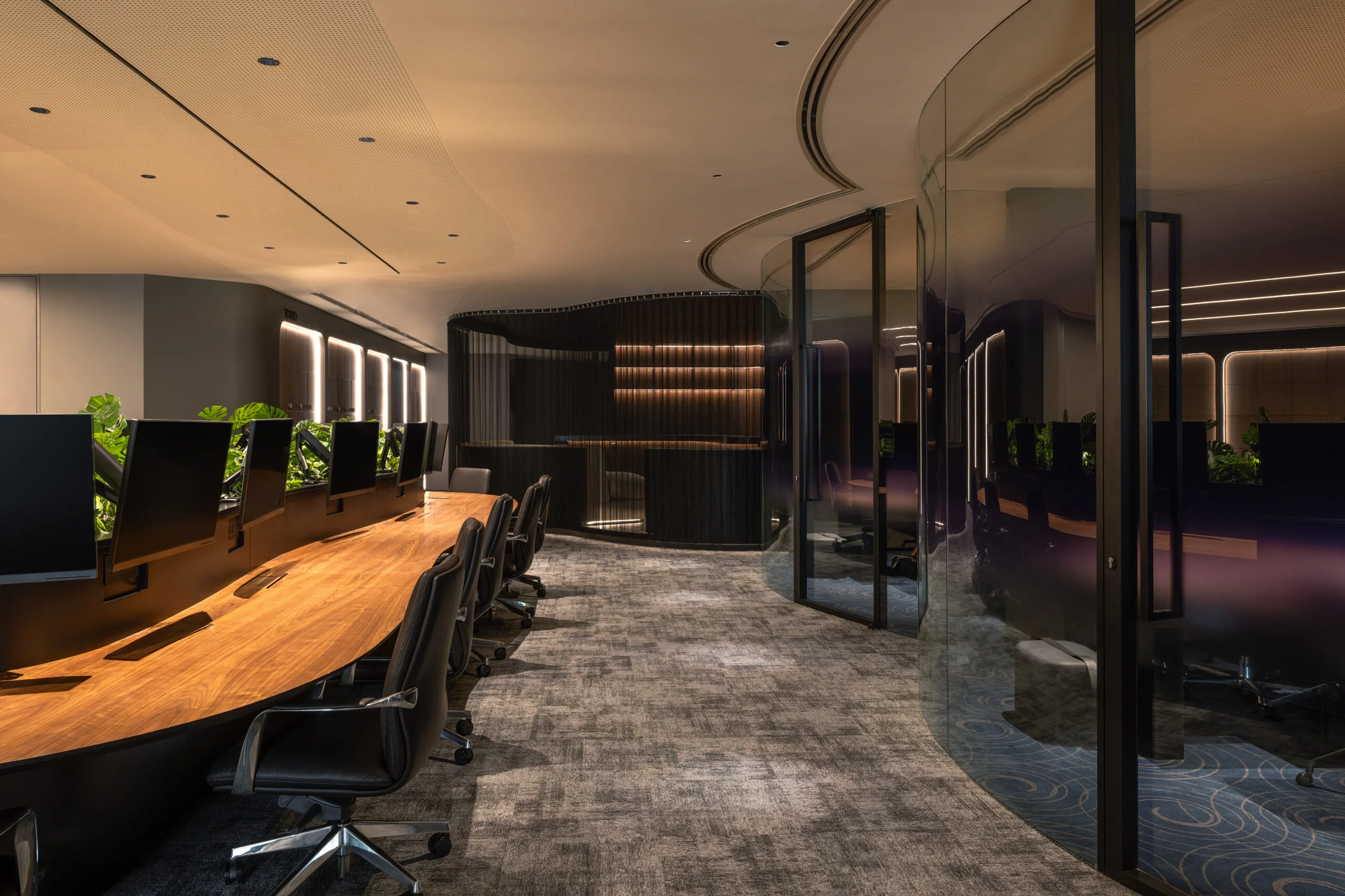 Kasumigaseki contact backdrop